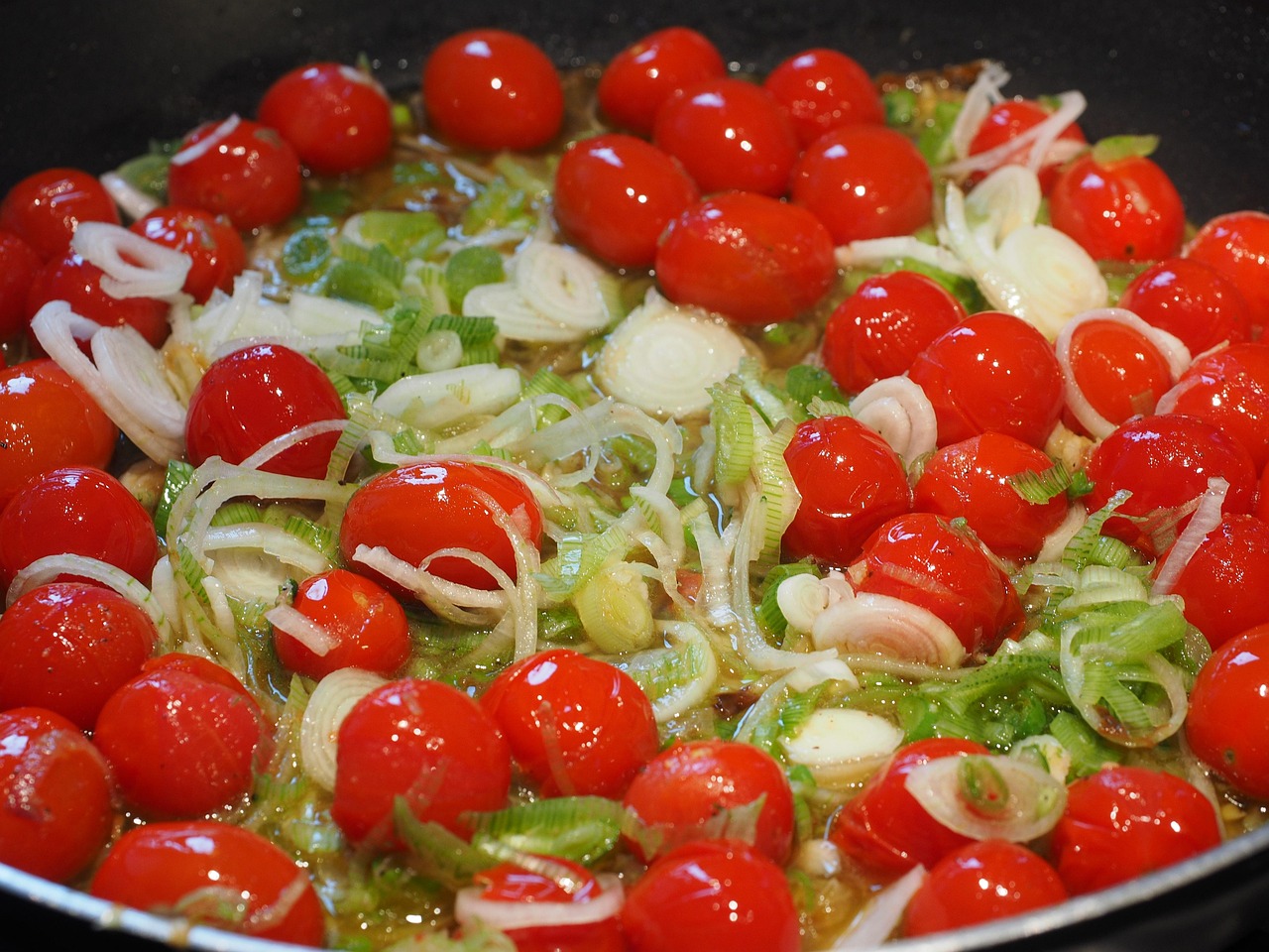 Comment cuisiner les légumes de printemps pour révéler toutes leurs saveurs? découvrez des recettes savoureuses et fraîches à base de légumes de printemps pour cuisiner des plats sains et colorés.